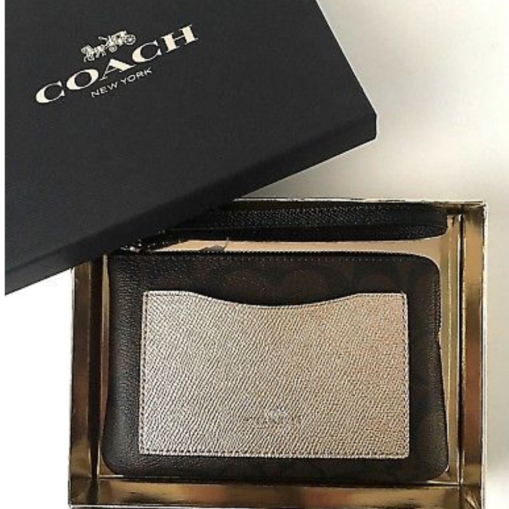 NWT COACH WALLET WRISTLET
